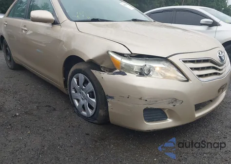 2011 Toyota Camry Le z USA, uszkodzony, nr VIN 4T1BF3EK3BU685203